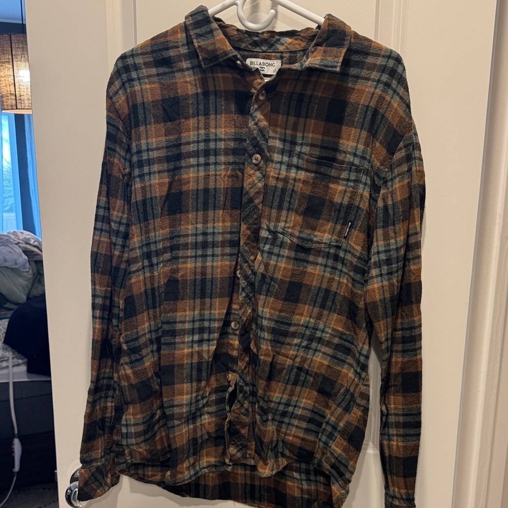 Billabong Men's Plaid Shirt - Black, Blue, and Brown